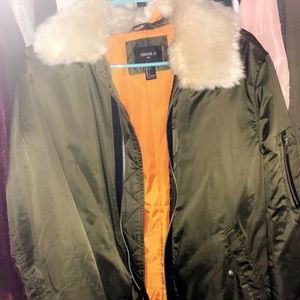 Forever 21 green bomber jacket